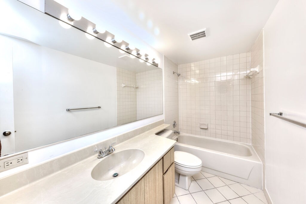 Building Photo - 5731 57th Way
