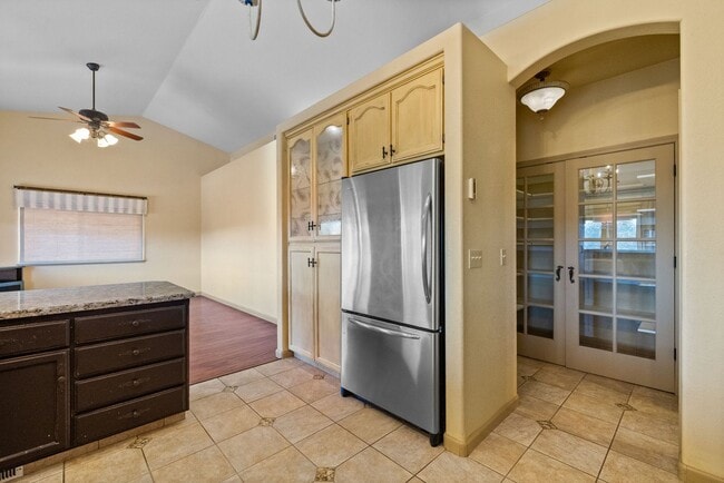 Building Photo - Amazing Apple Valley Home