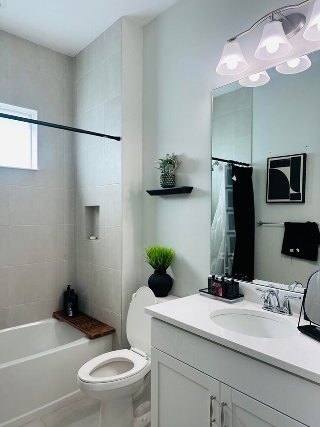 Building Photo - 5461 Pecan Dr