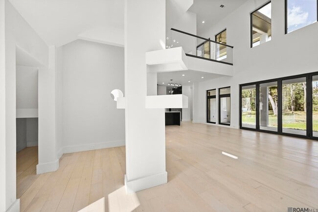 Building Photo - 9825 Fawn Vw Dr