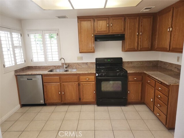 Building Photo - 2 Southampton