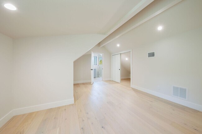 Building Photo - Luxury Redefined: Experience Vibrant Living in this 3-Bedroom Haven in East Austin