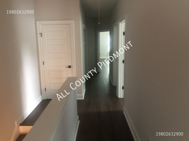 Building Photo - 3219 Credenza Rd