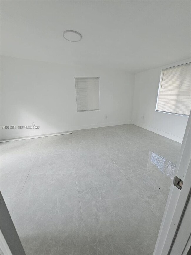 Building Photo - 2488 SW 6th Ct