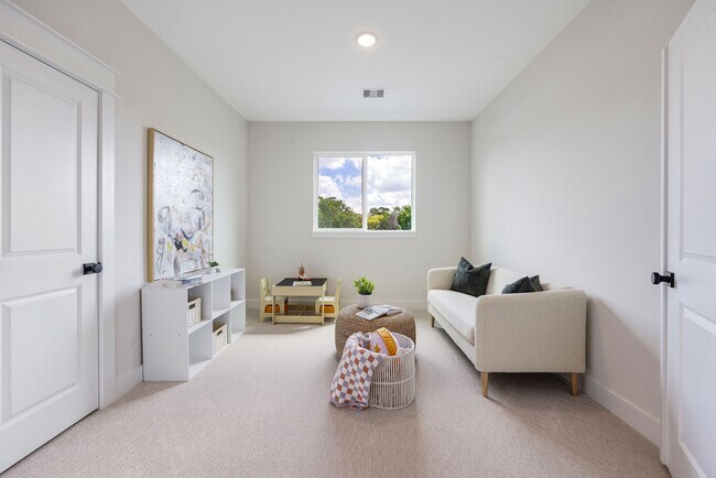 Building Photo - 9311 Montridge Dr