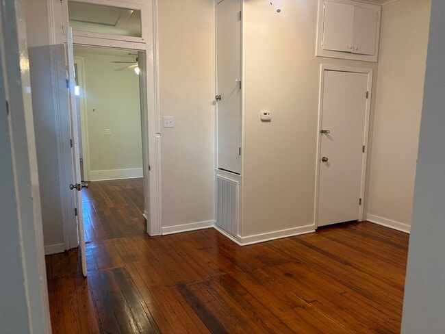 Building Photo - 515 Cadiz St