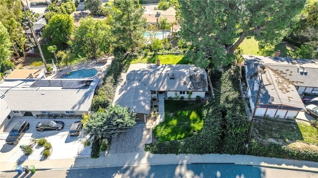 Building Photo - 20524 Rhoda St