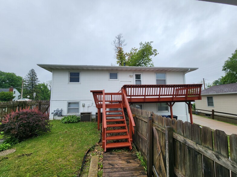 Rear Deck - 182 8th Ave