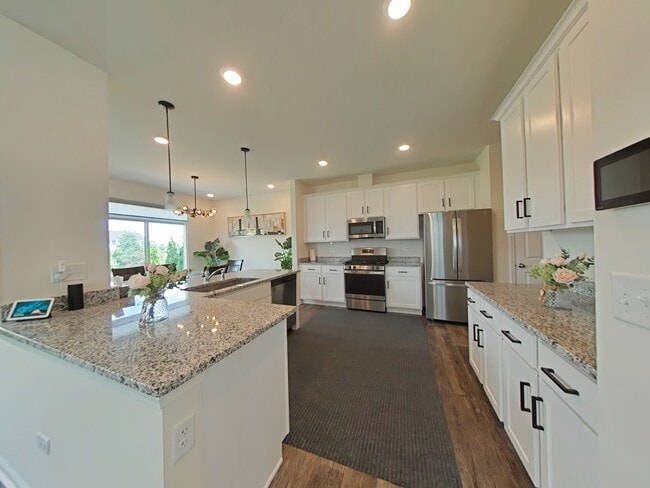 Building Photo - 4200 Chelsea Mnr Cir