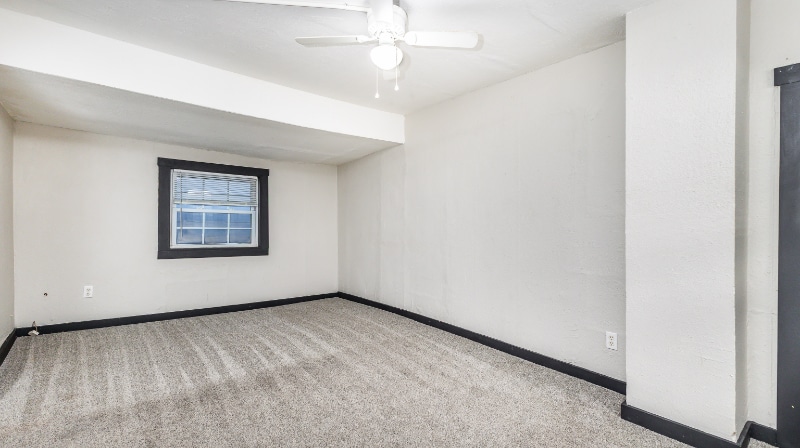 Building Photo - 1208 Rhomberg Ave