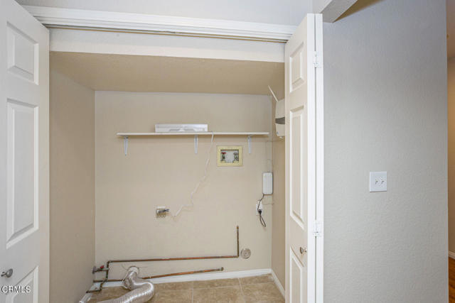 Building Photo - 11817 Jouett St