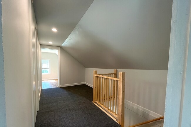 Building Photo - 139 North Ave