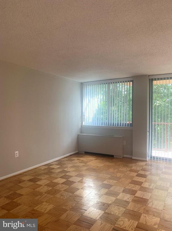 Building Photo - 5353 Columbia Pike