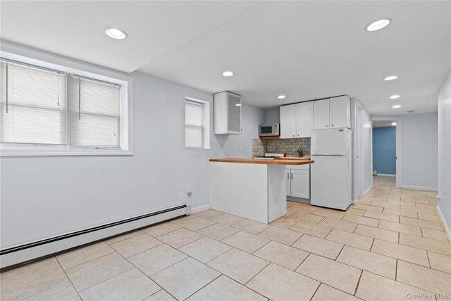 Building Photo - 26 Indiana Ave