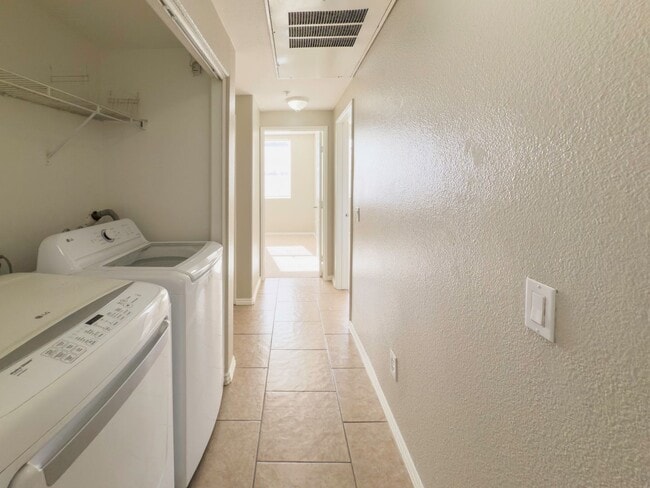 Building Photo - Condo in South Temecula