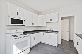 Building Photo - 348-350 Wyoming Street