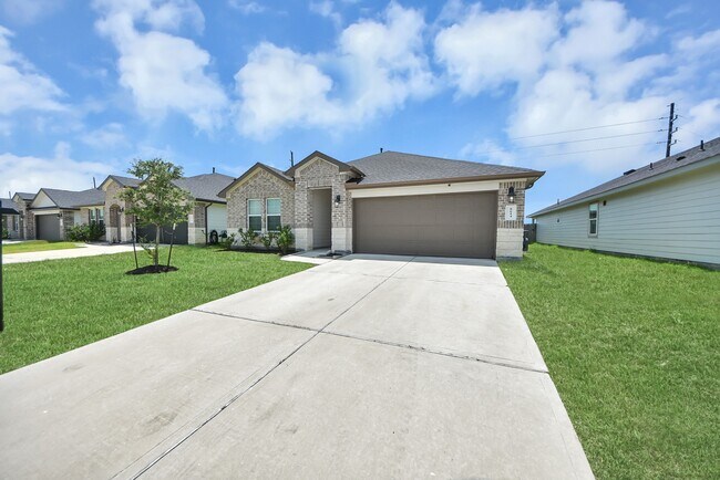 Building Photo - 8614 Shumard Oak Dr