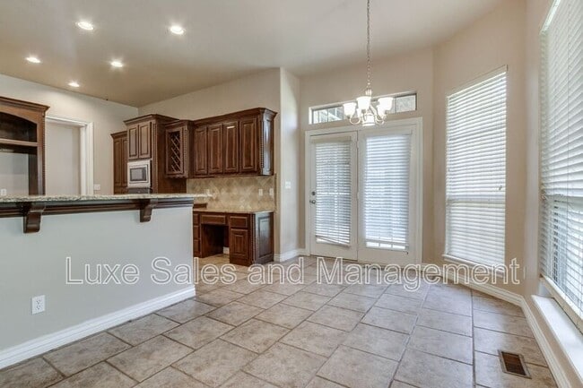 Building Photo - 3341 Heritage Green Cir