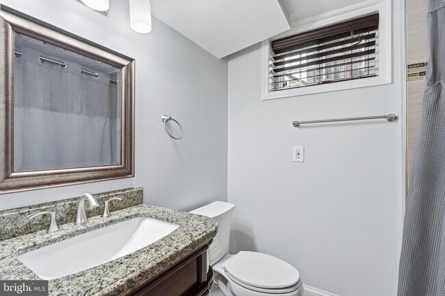 Building Photo - 1719 Melbourne Dr