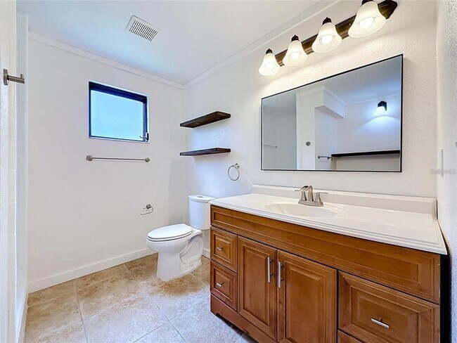 Building Photo - 12756 Poinsettia Ave