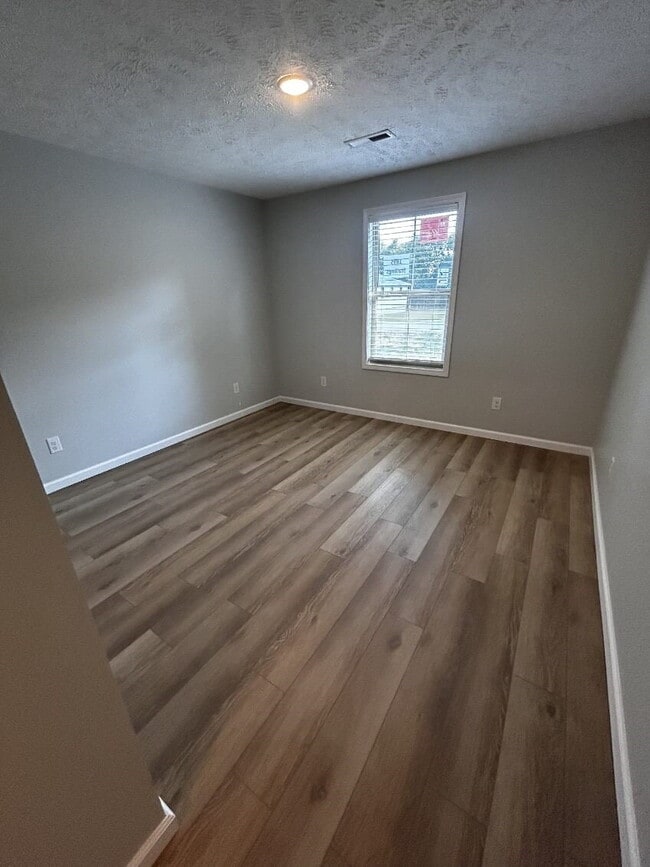 Building Photo - Charming 3-Bedroom House on Stallings Rd w...