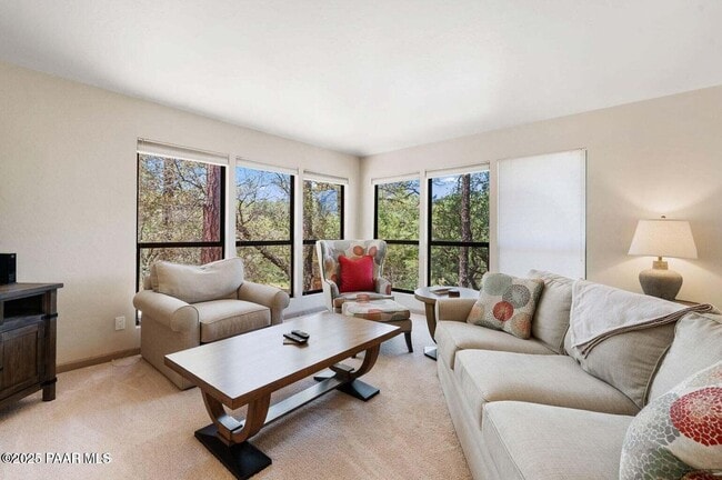 Building Photo - 1480 Cougar Trail