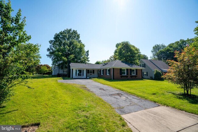 Building Photo - 3113 Shield Ln