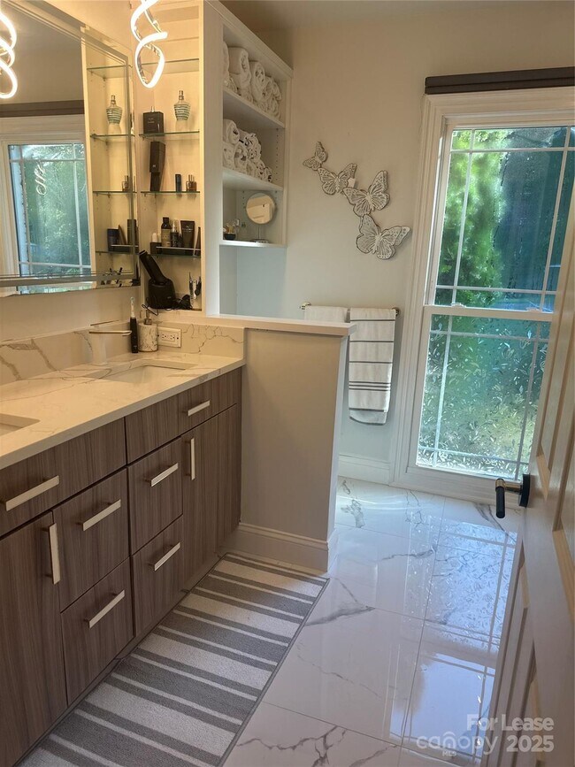 Building Photo - 4128 Carmel Forest Dr