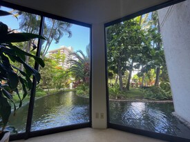 Building Photo - 300 Wai Nani Way