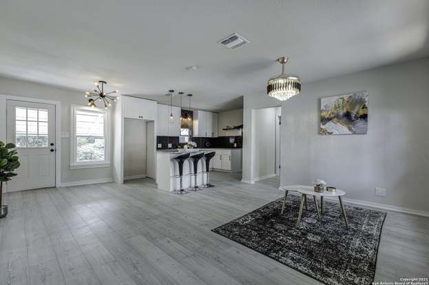 Building Photo - 1110 Clower-