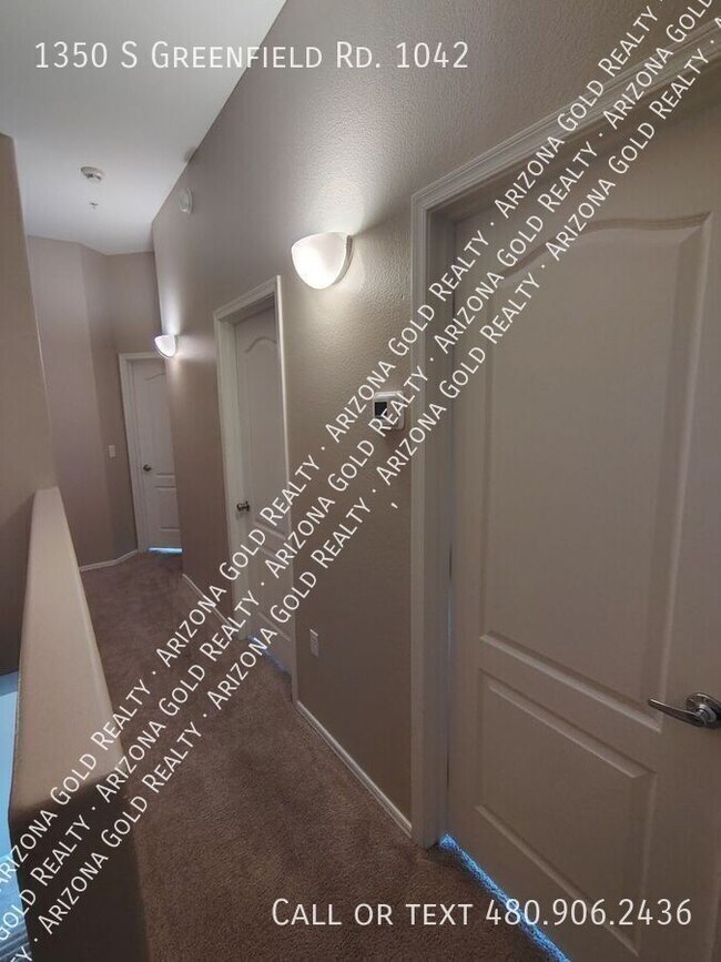 Building Photo - 1350 S Greenfield Rd