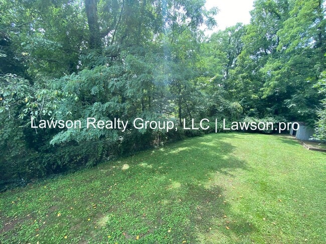 Building Photo - Two Bedroom Home In Salem with Spacious Ya...