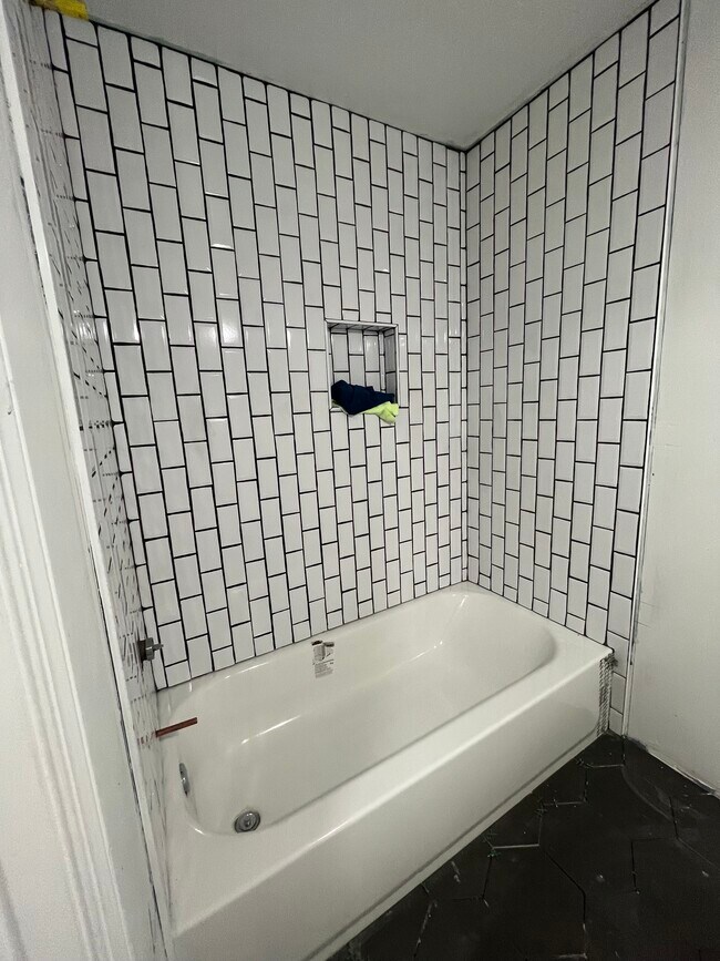 Cusrtom tile shower - 1035 Rutledge Ave