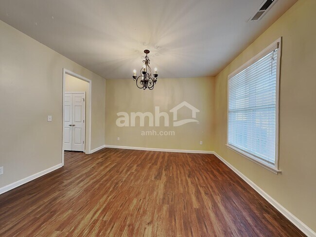 Building Photo - 228 Pearson Pl