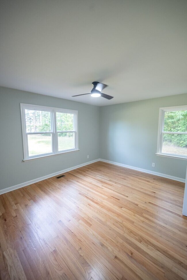 Building Photo - 6561 Huntsboro Rd