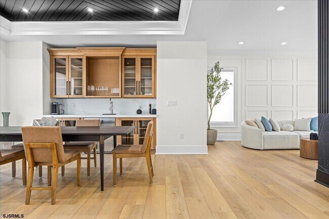 Building Photo - 31 Seaside Ct