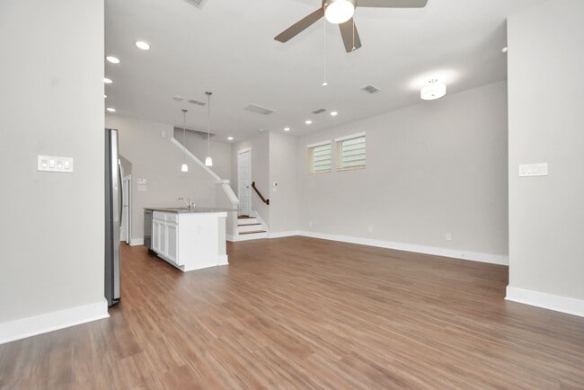 Building Photo - 746 Strawberry Pines Ct