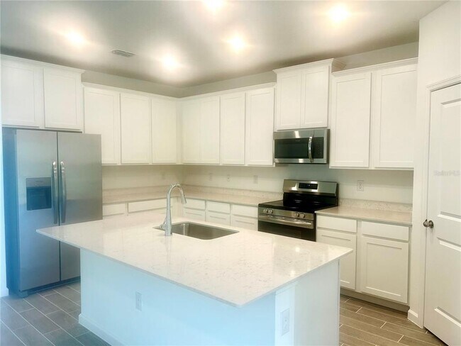 Building Photo - 4523 NW 14th Lp