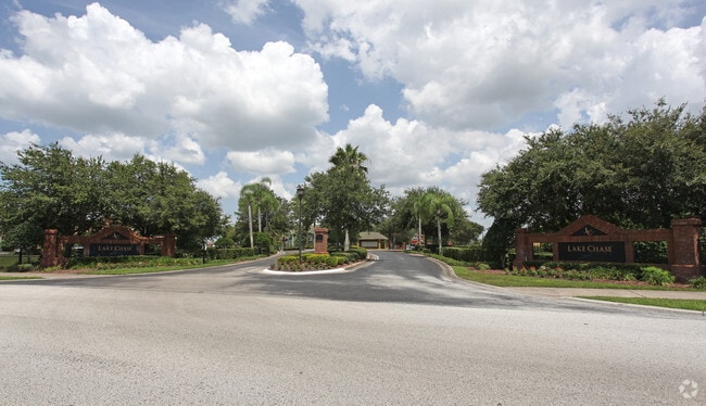 Building Photo - Lake Chase Apartments