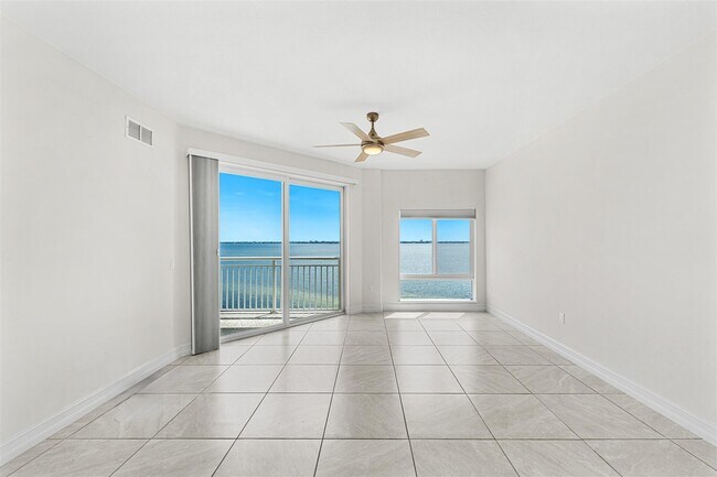 Building Photo - 1435 S Harbor City Blvd