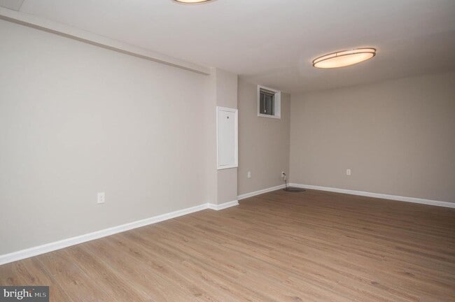 Building Photo - 9209 Frostburg Way