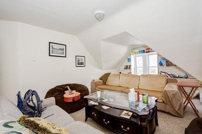 livingroom - 16 Falkland St