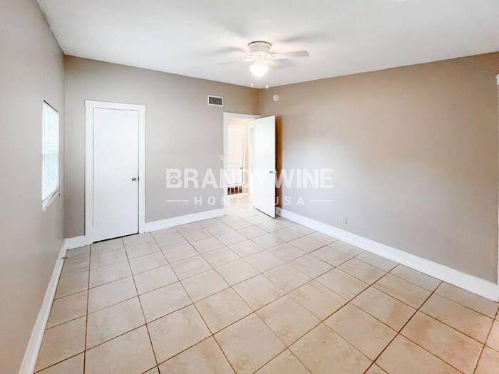 Building Photo - 11241 Princessa Ln