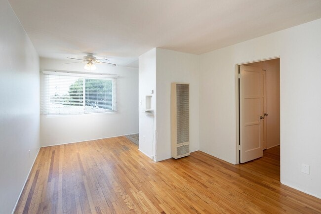 Building Photo - *OPEN HOUSE: 8/2 10AM-12:30PM* Vintage Cha...