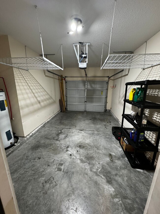 Building Photo - Townhouse for Rent