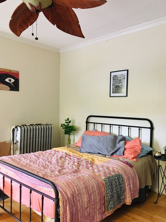 Building Photo - 468 Merrimack St