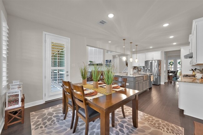 Building Photo - 32007 Autumn Orchard Ln