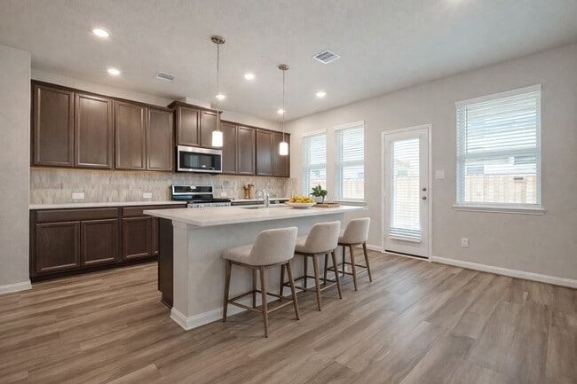 Building Photo - 1521 Beach Oak Dr