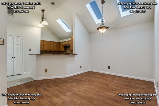 Building Photo - 6826 Conestoga Dr