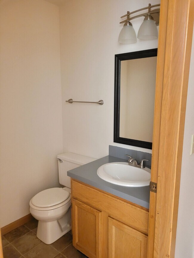 Building Photo - 2803 S Wheatfield Drive